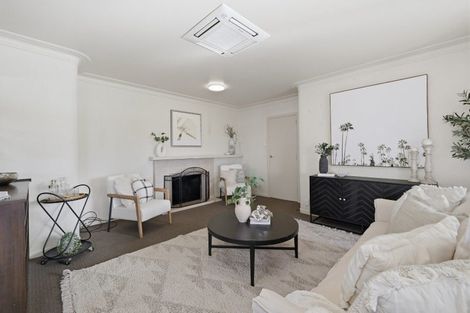 Photo of property in 60 Vale Street, Otumoetai, Tauranga, 3110