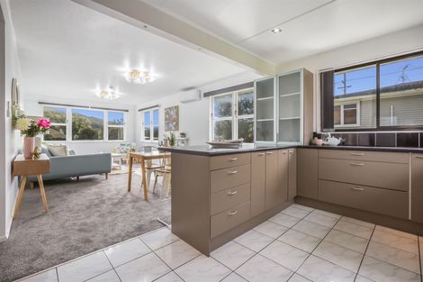 Photo of property in 60 Bell Street, Tawa, Wellington, 5028