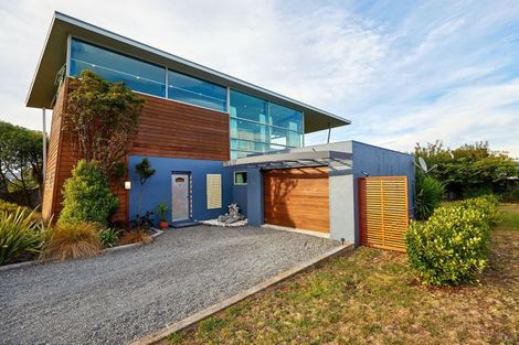 Photo of property in 13 Kotare Place, South Bay, Kaikoura, 7300