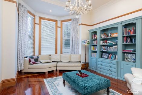 Photo of property in 37 Grant Road, Thorndon, Wellington, 6011