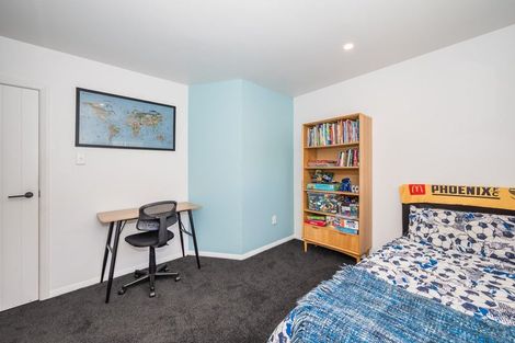 Photo of property in 100 Matatua Road, Raumati Beach, Paraparaumu, 5032