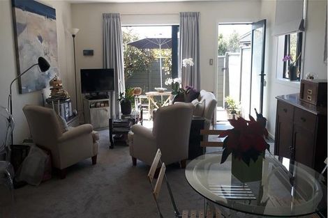 Photo of property in Greenwich Apartments, 13/3 Burton Street, Grafton, Auckland, 1010