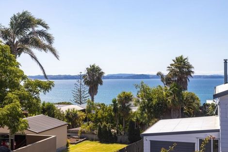 Photo of property in 1354 Whangaparaoa Road, Army Bay, Whangaparaoa, 0930
