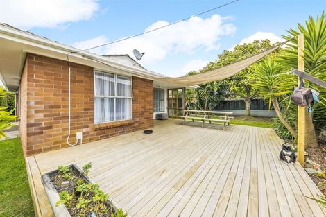 Photo of property in 83 Arimu Road, Papakura, 2110