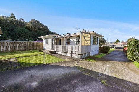 Photo of property in 383 Great South Road, Opaheke, Papakura, 2113