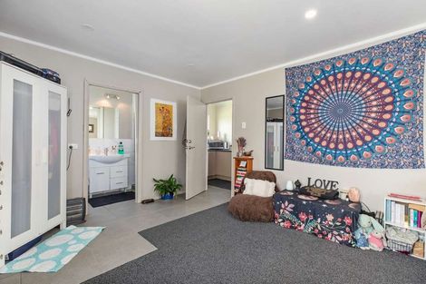 Photo of property in 16 Oioi Road, Hobsonville, Auckland, 0616