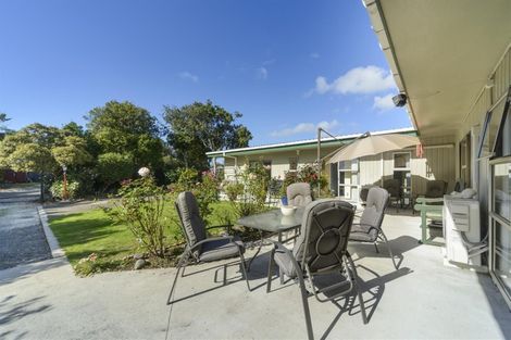 Photo of property in 9 Pain Street, Bulls, 4818