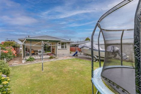 Photo of property in 38 Chedworth Avenue, Bishopdale, Christchurch, 8053