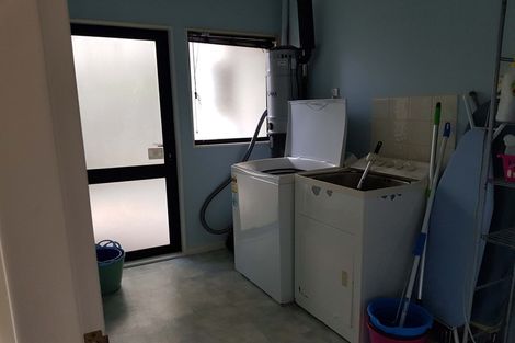 Photo of property in 19 Landsdowne Terrace, Karori, Wellington, 6012