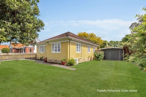 Photo of property in 174 Cook Street, West End, Palmerston North, 4410