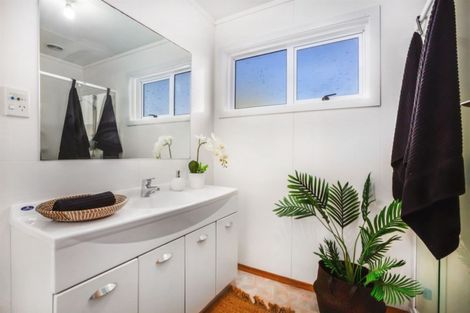 Photo of property in 24a Sea Vista Drive, Pukerua Bay, 5026