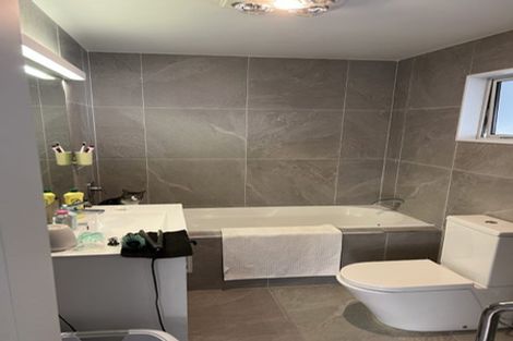 Photo of property in 25 Waterloo Road, Milford, Auckland, 0620