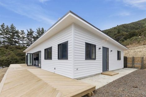 Photo of property in 1331a Coast Road, Wainuiomata Coast, Wainuiomata, 5373