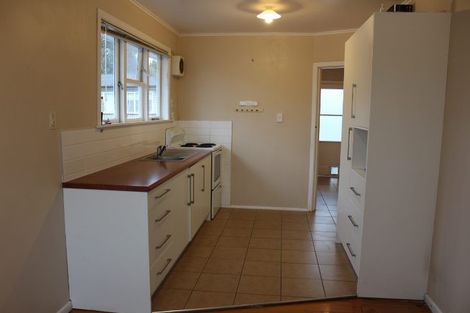 Photo of property in 48 Tiraumea Drive, Pakuranga, Auckland, 2010