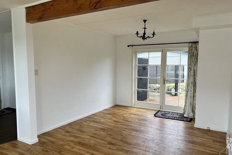 Photo of property in 6 Kaitawa Street, Waikanae Beach, Waikanae, 5036