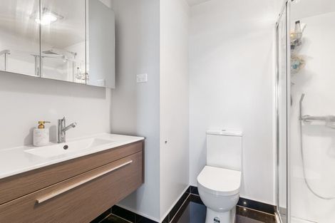 Photo of property in 39/11 Ray Small Drive, Papakura, 2110