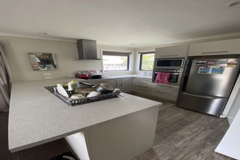 Photo of property in 15a Heath Street, St Andrews, Hamilton, 3200