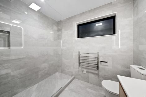 Photo of property in 29a Hywell Place, Manurewa, Auckland, 2102