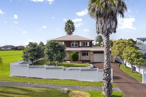 Photo of property in 2 San Marino Drive, Henderson, Auckland, 0612