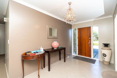 Photo of property in 15 Palliser Drive, Huntington, Hamilton, 3210