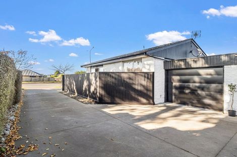 Photo of property in 1/649 Main North Road, Belfast, Christchurch, 8051