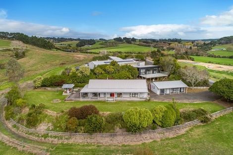 Photo of property in 25 Hull Road, Waitoki, Kaukapakapa, 0871