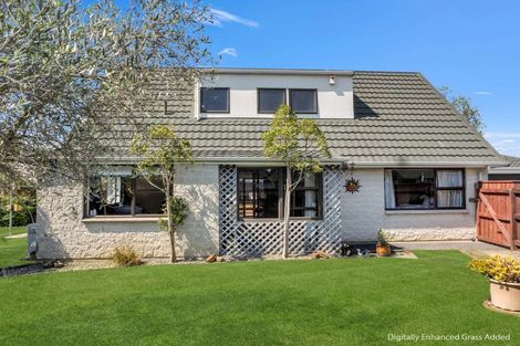 Photo of property in 7 Charisma Court, Kelvin Grove, Palmerston North, 4414