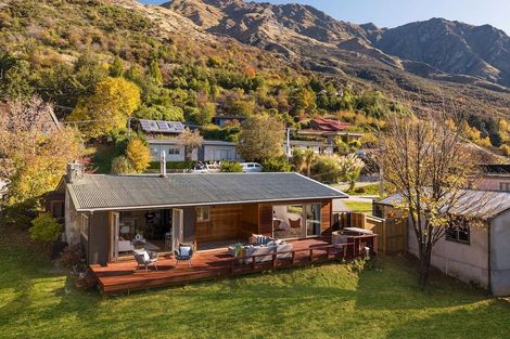 Photo of property in 38 Mcchesney Road, Arthurs Point, Queenstown, 9371