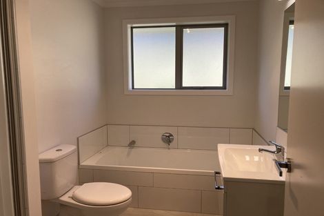 Photo of property in 23 Harry Richards Way, Pokeno, 2402