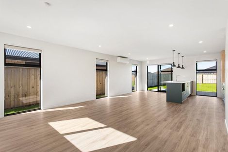 Photo of property in 4 Herridge Street, Woodend, 7691