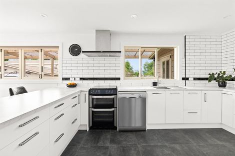 Photo of property in 2195 Waimarama Road, Waimarama, Havelock North, 4294