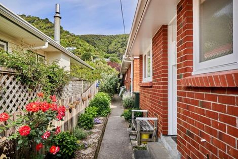 Photo of property in 417 Muritai Road, Eastbourne, Lower Hutt, 5013