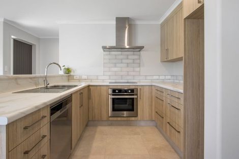 Photo of property in 13 Eastbank Drive, Katikati, 3129