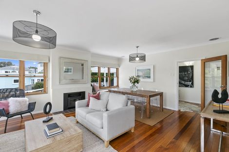 Photo of property in 45a Box Hill, Khandallah, Wellington, 6035