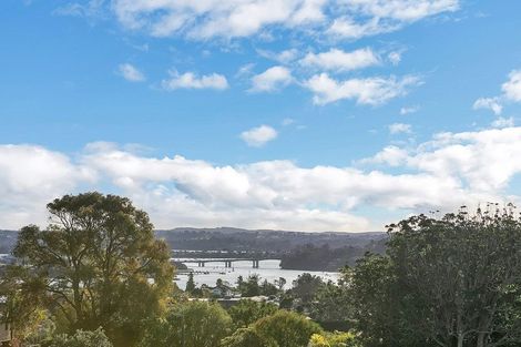 Photo of property in 14 Mayall Avenue, Beach Haven, Auckland, 0626