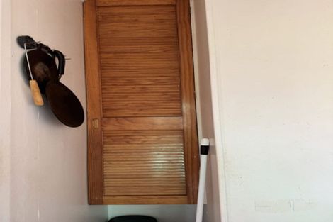 Photo of property in 17 Edgeworth Road, Glenfield, Auckland, 0629