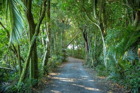 Photo of property in 132 South Manakau Road, Manakau, Otaki, 5583