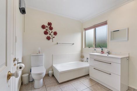 Photo of property in 2/173 Edgecumbe Road, Tauranga South, Tauranga, 3112