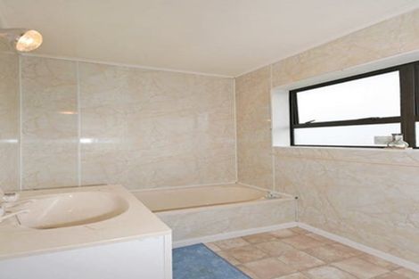 Photo of property in 106 Stokes Valley Road, Stokes Valley, Lower Hutt, 5019