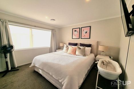 Photo of property in 31 Walter Merton Road, Hobsonville, Auckland, 0616