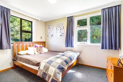 Photo of property in 24 Tui Terrace, Waipori Falls, Outram, 9073