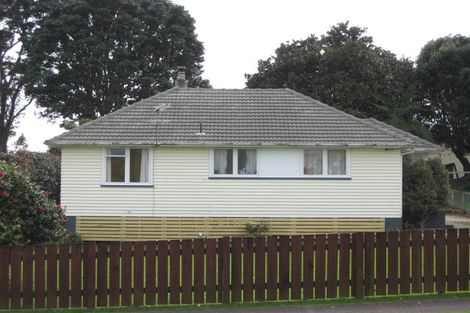 Photo of property in 92 Omata Road, Marfell, New Plymouth, 4310