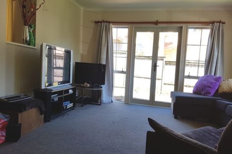 Photo of property in 10 Tyburn Lane, Unsworth Heights, Auckland, 0632