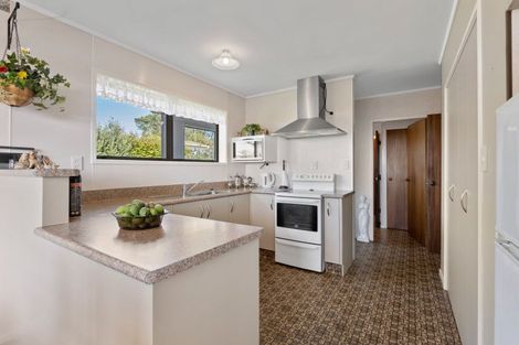 Photo of property in 14 Poplar Grove, Whalers Gate, New Plymouth, 4310