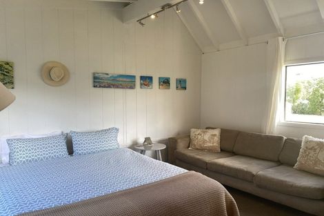 Photo of property in 4 Kakariki Road, Ngunguru, Whangarei, 0173