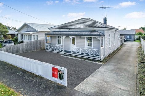 Photo of property in 11 Frances Street, Hamilton East, Hamilton, 3216