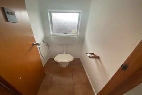 Photo of property in 2/51 Landscape Road, Papatoetoe, Auckland, 2025