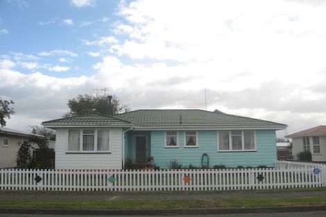 Photo of property in 4 Bright Crescent, Maraenui, Napier, 4110