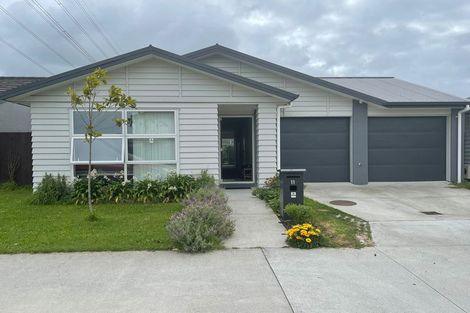 Photo of property in 11 Rere Close, Takanini, 2112