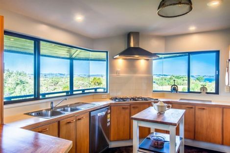 Photo of property in 115 Shelly Beach Road, Shelly Beach, Helensville, 0874